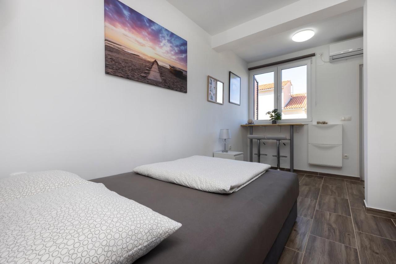 Studio Apartment Pinetree - Mali Lošinj Εξωτερικό φωτογραφία